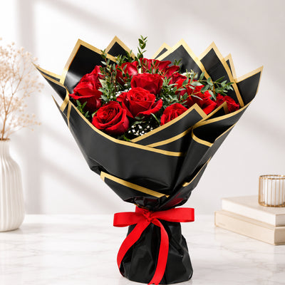 12Pcs Red Rose Flower With Gypsophila Bouquet