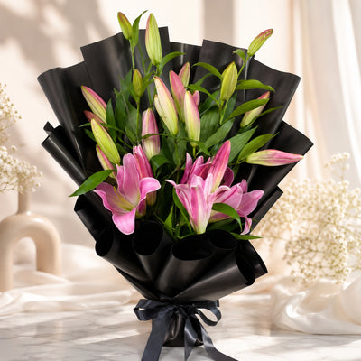 Elegant Fresh Lily Flower Bouquet
